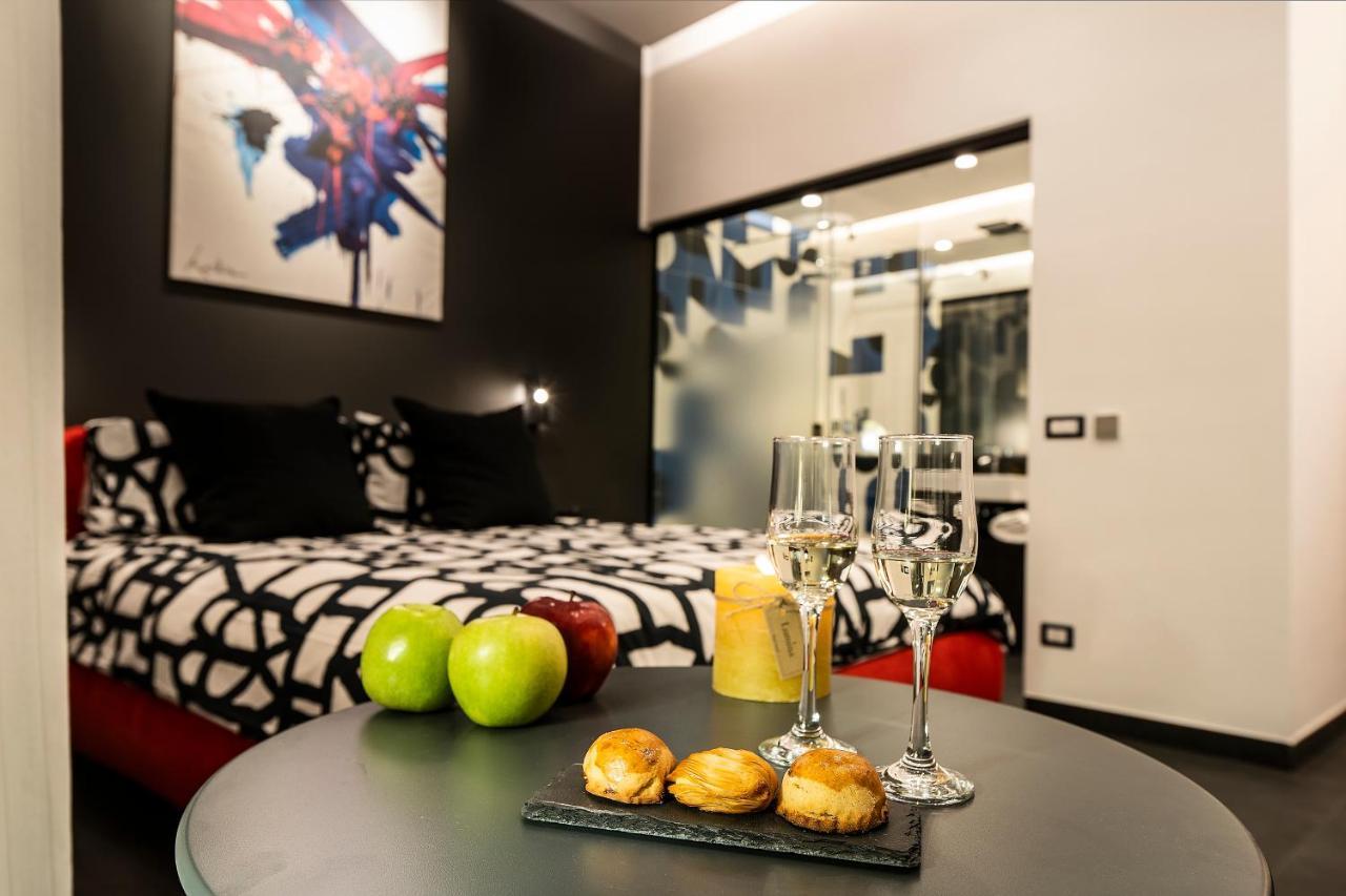나폴리 Le Stanze Del Barone B&B 외부 사진